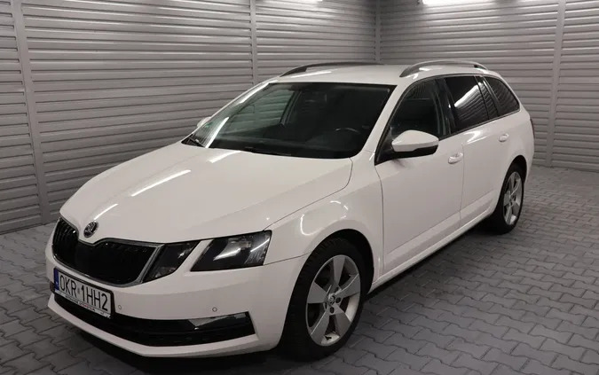 skoda octavia Skoda Octavia cena 46999 przebieg: 222000, rok produkcji 2017 z Łochów